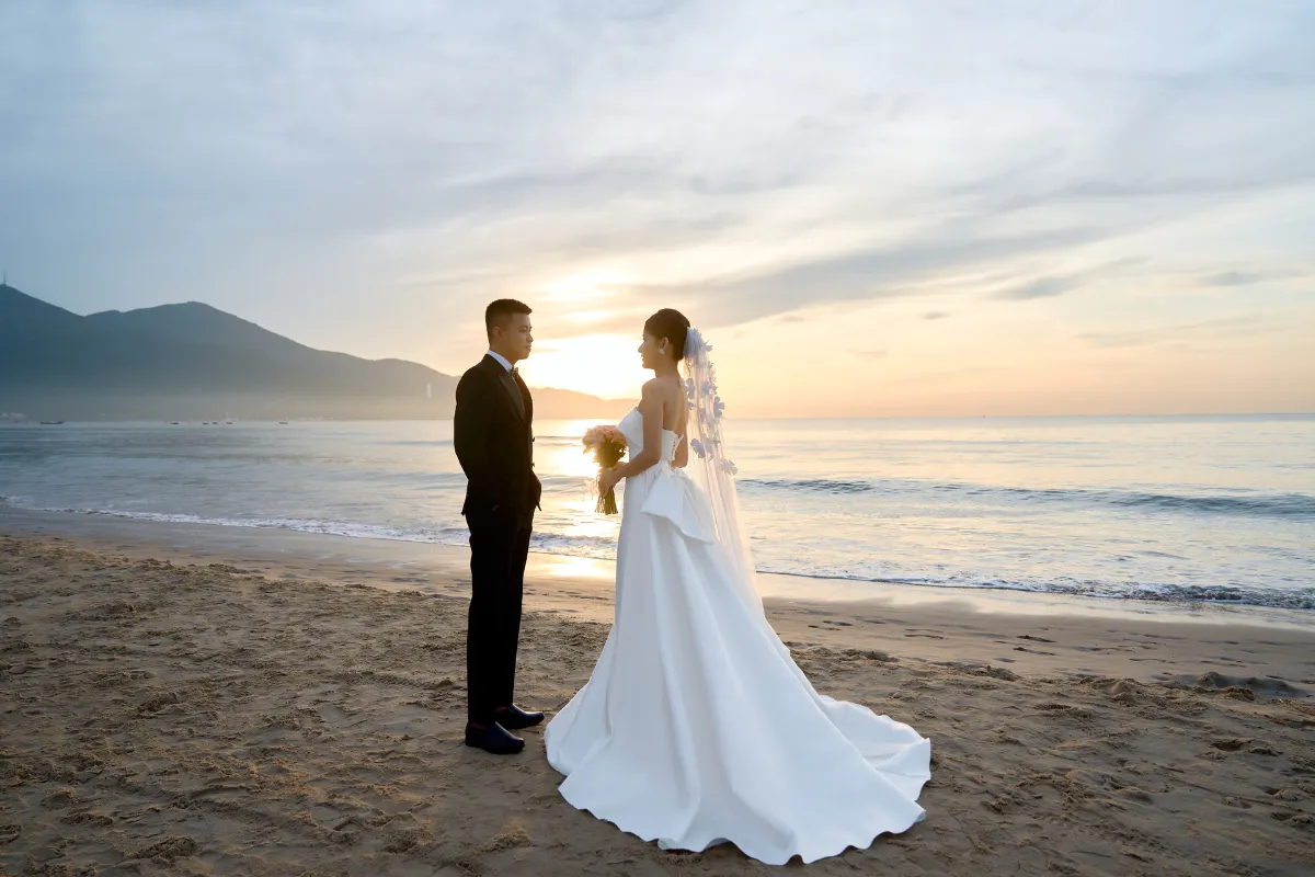Bãi biển Phạm Văn Đồng - HongKong Wedding