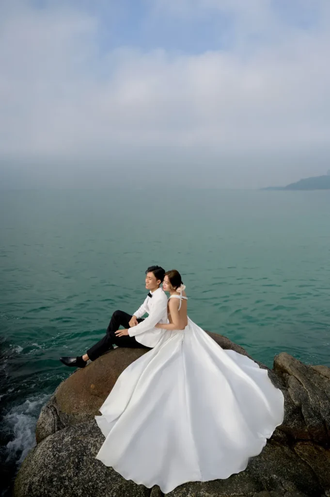 SON TRA ROCKY COAST – ELEGANT MINIMAL WEDDING